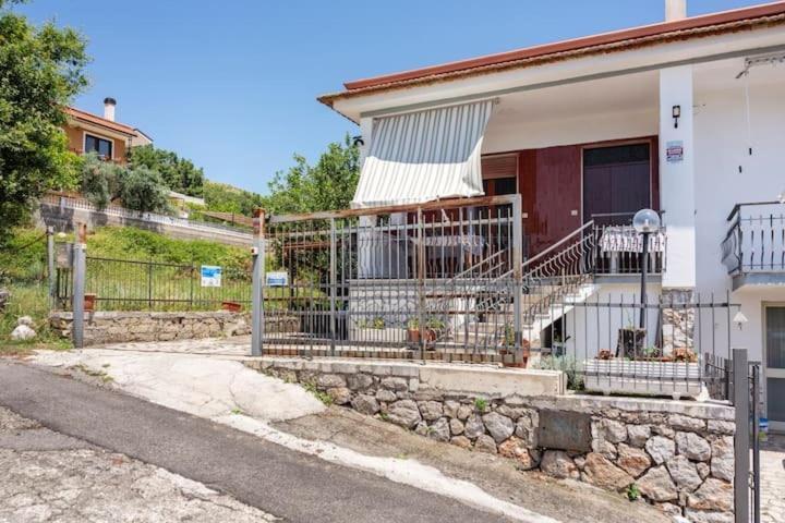 Guesthouseminturnoit Lucia Sparagna Exterior photo